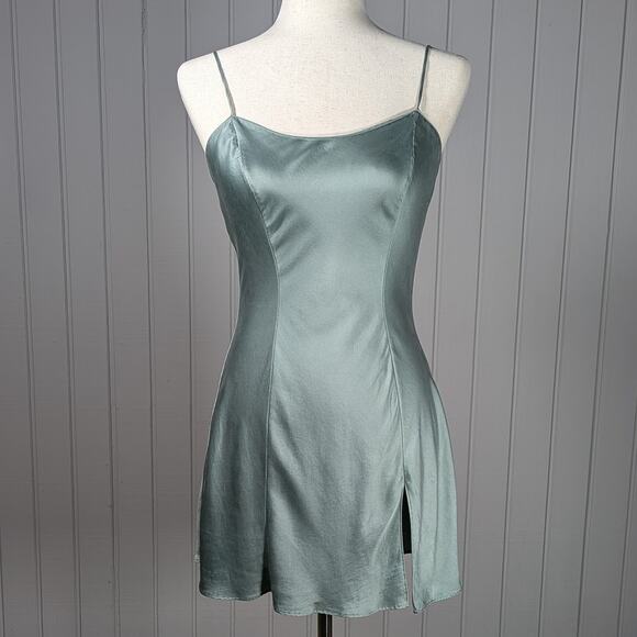Vintage Y2K Victoria's Secret 100% Silk Satin Mini Slip Dress Sage Green Small - Picture 1 of 9